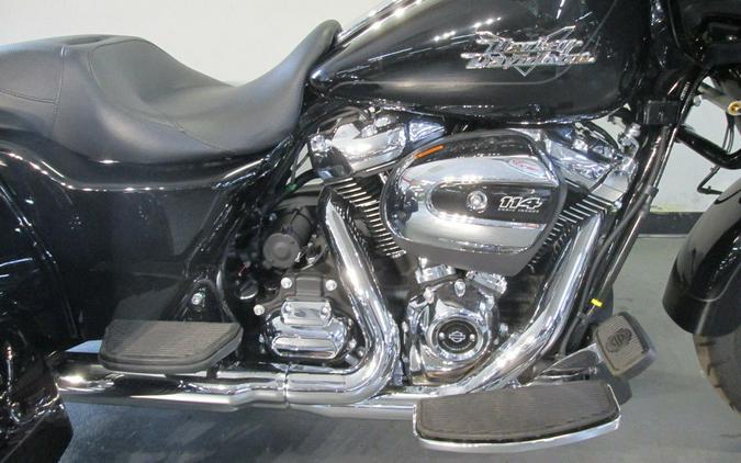 2024 Harley-Davidson® FLTRT - Road Glide® 3