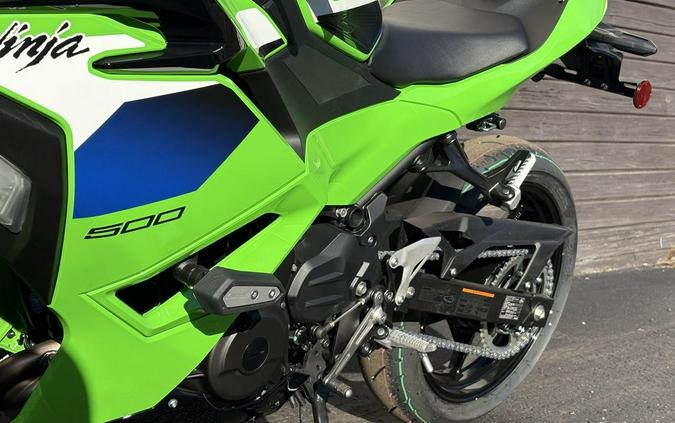 2026 Kawasaki Ninja® 500 SE ABS