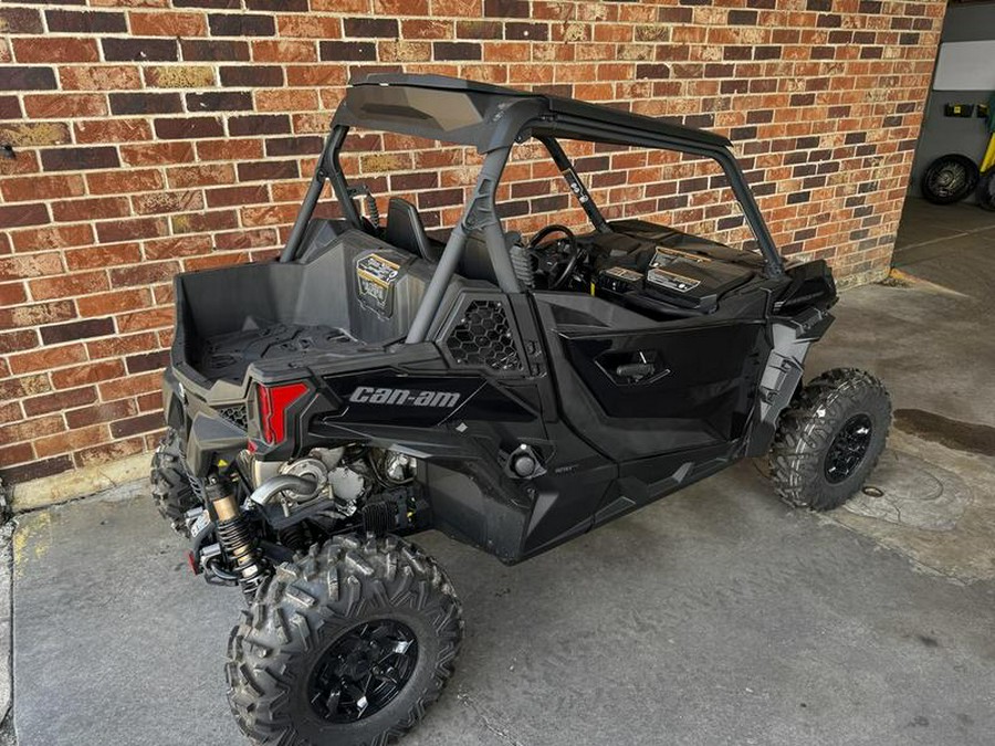2025 Can-Am® Maverick Sport DPS 1000R