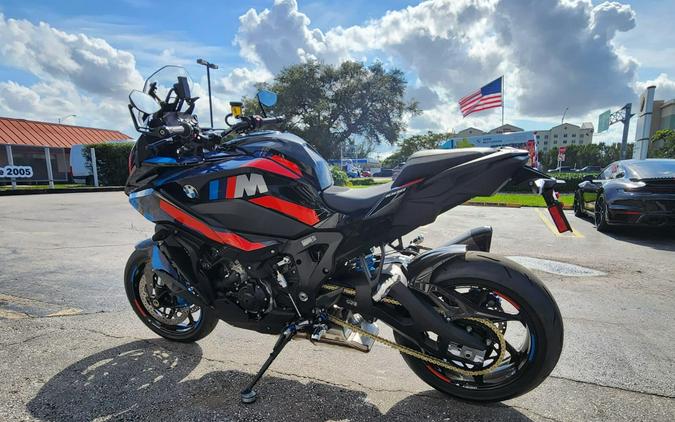 2026 BMW M 1000 XR