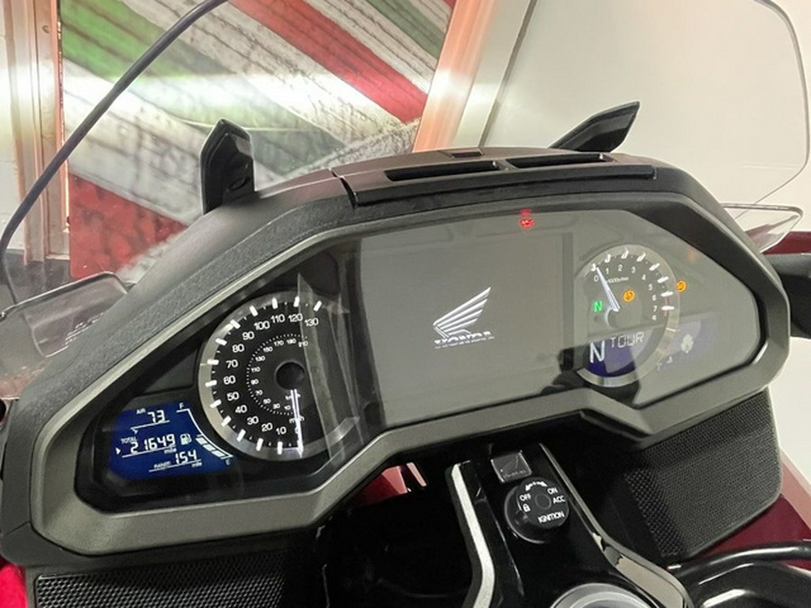 2018 Honda Gold Wing Candy Ardent Red