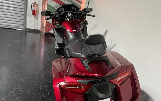 2018 Honda Gold Wing Candy Ardent Red