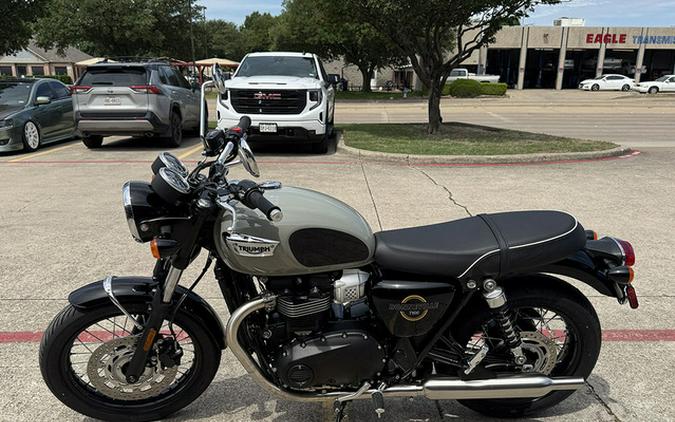 2026 Triumph Bonneville T100 Stone Grey