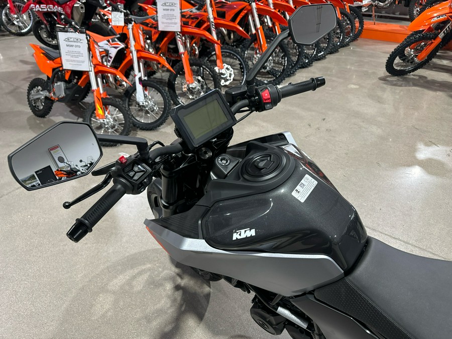 2026 KTM 250 Duke
