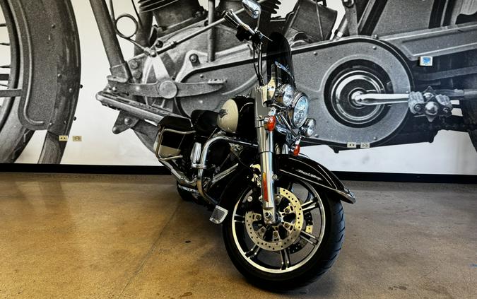 2021 Road King FLHR