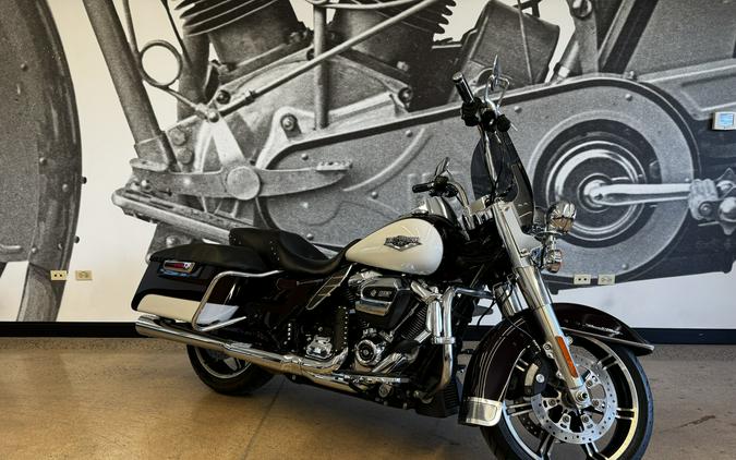 2021 Road King FLHR