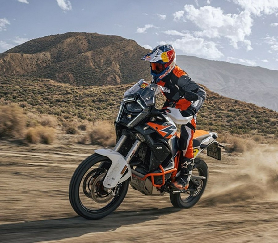 2026 KTM 1390 Super Adventure R