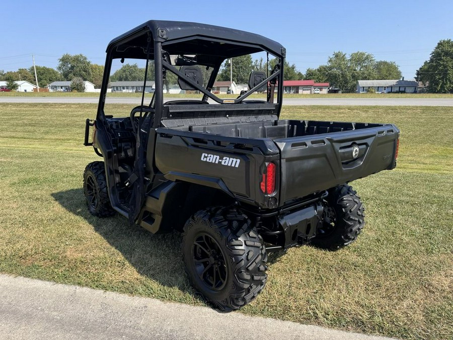 2017 Can-Am® Defender DPS™ HD8