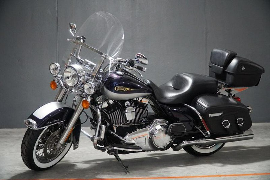 2009 Harley-Davidson® FLHRC - Road King® Classic