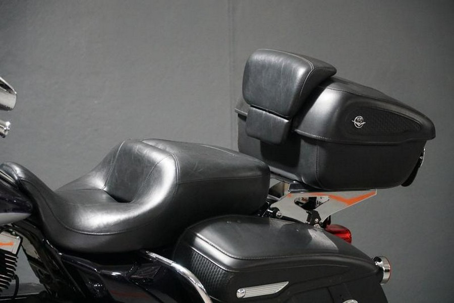 2009 Harley-Davidson® FLHRC - Road King® Classic