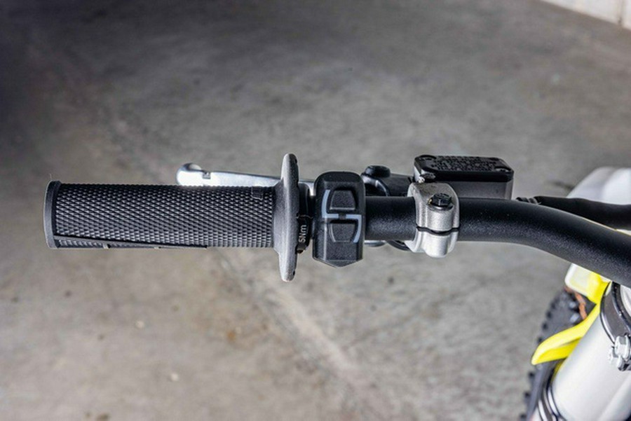 2025 Husqvarna TC 300