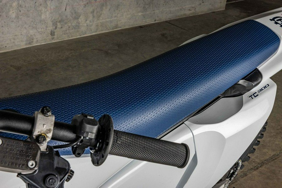 2025 Husqvarna TC 300