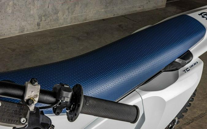 2025 Husqvarna TC 300