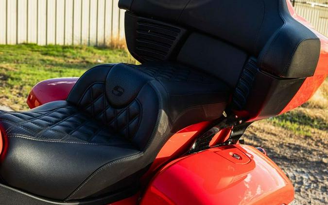 2022 Indian Motorcycle® Challenger® Dark Horse® Indy Red/Black Metallic