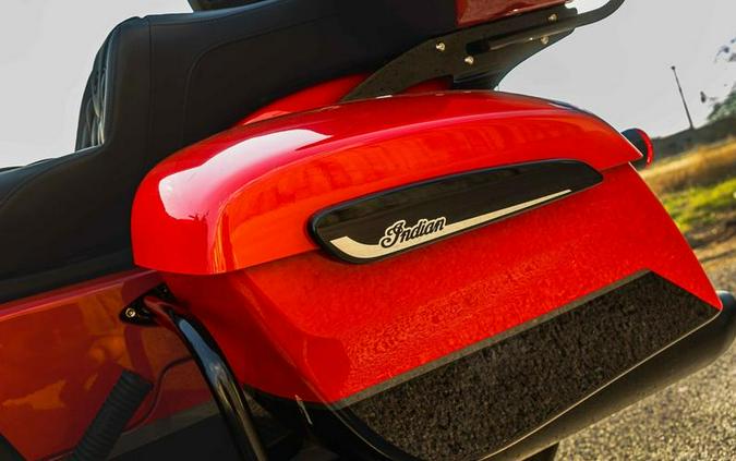2022 Indian Motorcycle® Challenger® Dark Horse® Indy Red/Black Metallic