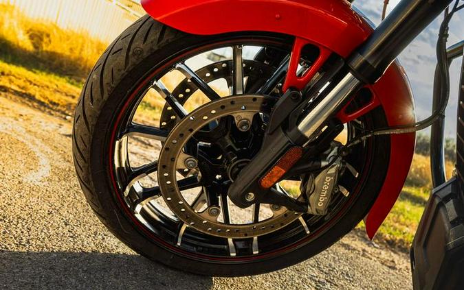 2022 Indian Motorcycle® Challenger® Dark Horse® Indy Red/Black Metallic