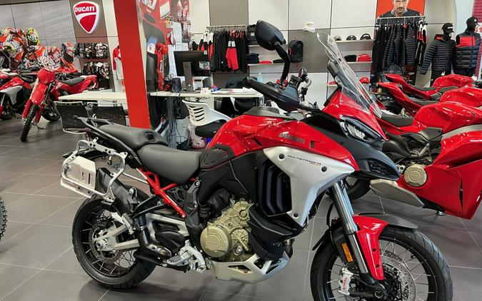 2025 Ducati Multistrada V4 Rally