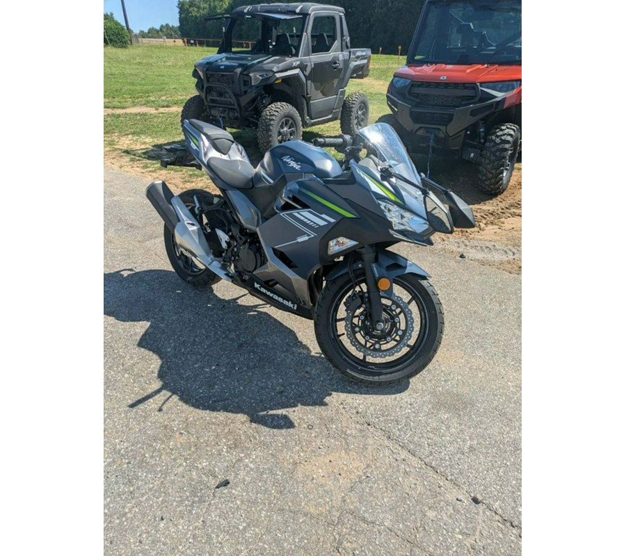 2022 Kawasaki Ninja® 400 ABS