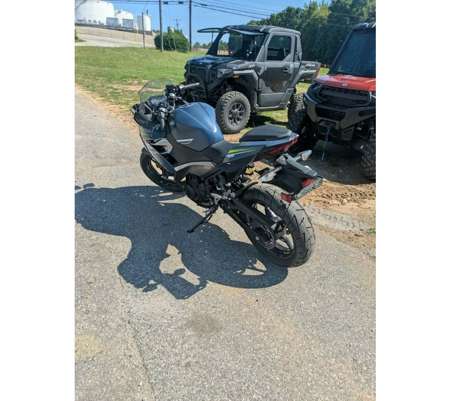 2022 Kawasaki Ninja® 400 ABS