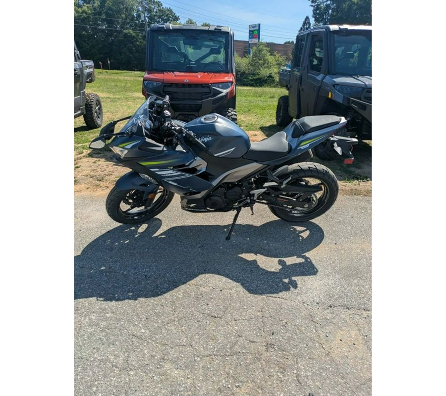 2022 Kawasaki Ninja® 400 ABS
