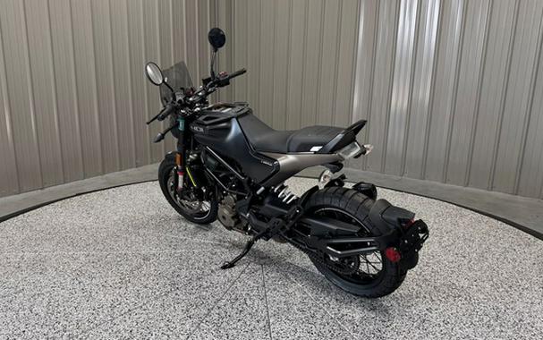 2023 Husqvarna Motorcycles SVARTPILEN 401