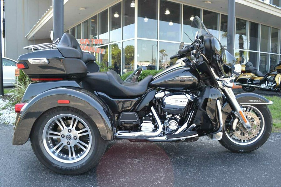 2018 Harley-Davidson Tri Glide Ultra B- FLHTCUTG