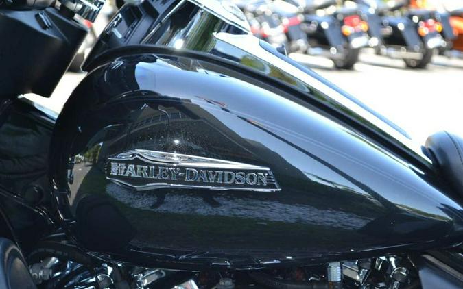 2018 Harley-Davidson Tri Glide Ultra B- FLHTCUTG