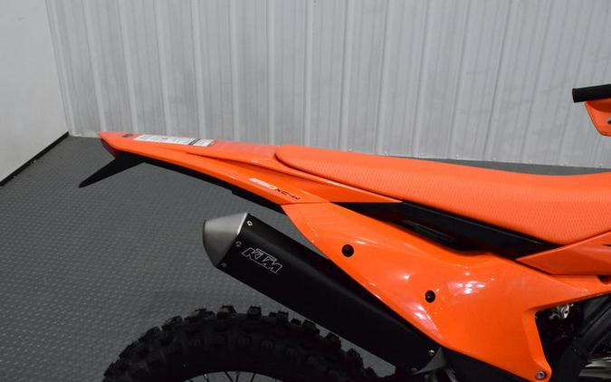 2025 KTM 250 XC-W