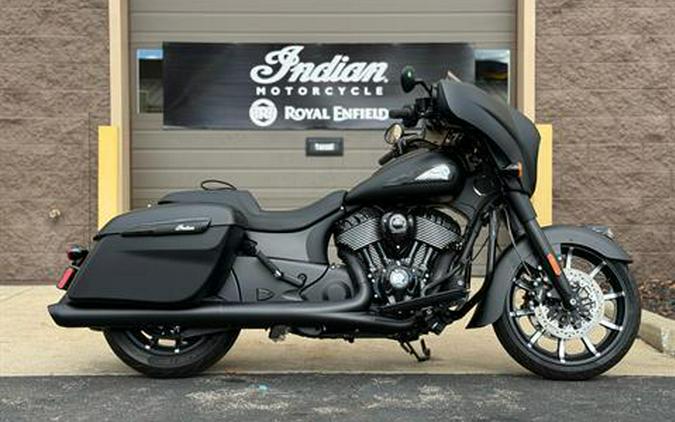 2025 Indian Motorcycle Chieftain® Dark Horse® with PowerBand Audio Package