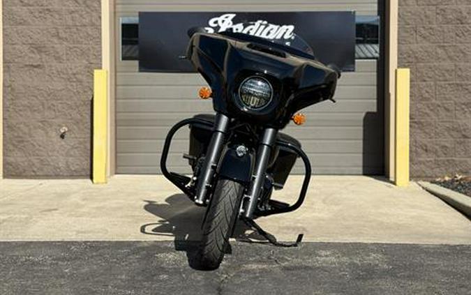 2025 Indian Motorcycle Chieftain® Dark Horse® with PowerBand Audio Package