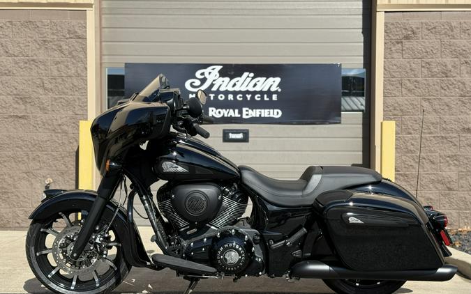 2025 Indian Chieftain® Dark Horse® with PowerBand Audio Package