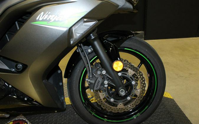 2024 Kawasaki Ninja 650 Metallic Matte Dark GrayMetallic Spark