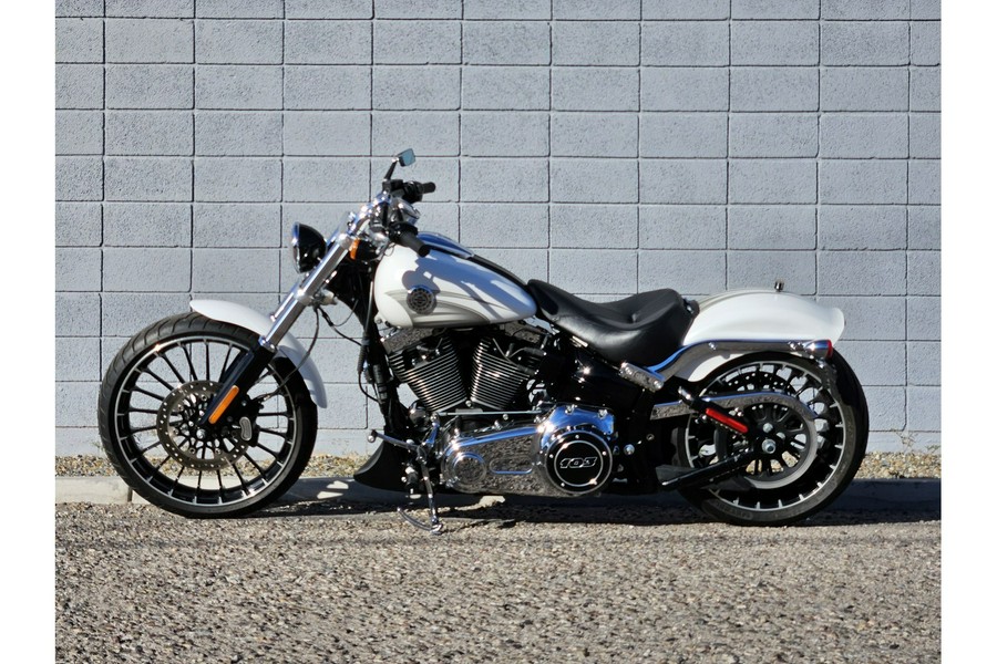 2017 Harley-Davidson® FXSB Breakout®