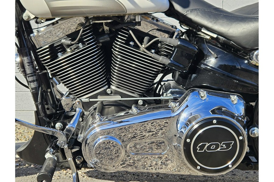 2017 Harley-Davidson® FXSB Breakout®