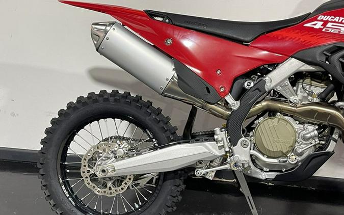 2026 Ducati Desmo450 EDX
