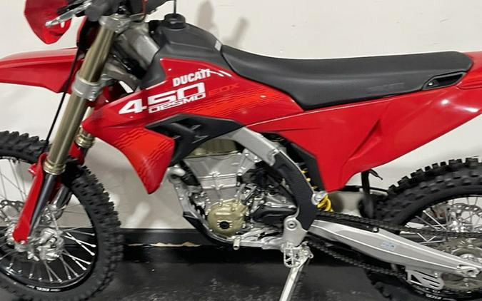2026 Ducati Desmo450 EDX