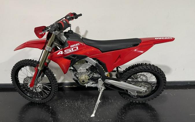 2026 Ducati Desmo450 EDX