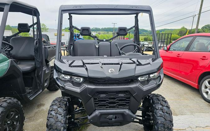 2025 Can-Am Defender DPS HD9