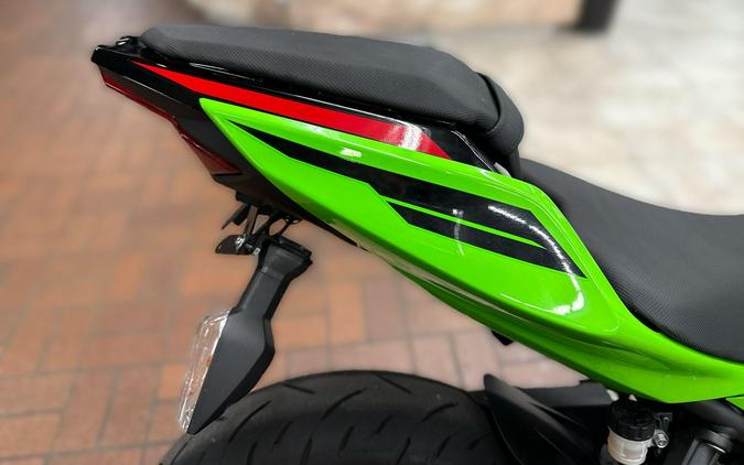 2023 Kawasaki NINJA 400 KRT ABS