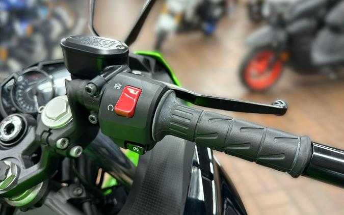 2023 Kawasaki NINJA 400 KRT ABS