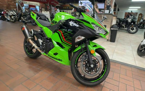 2023 Kawasaki NINJA 400 KRT ABS