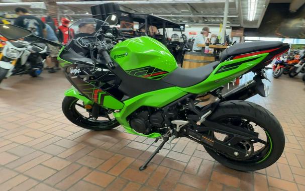 2023 Kawasaki NINJA 400 KRT ABS