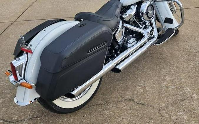 2020 Harley-Davidson® FLDE - Softail® Deluxe