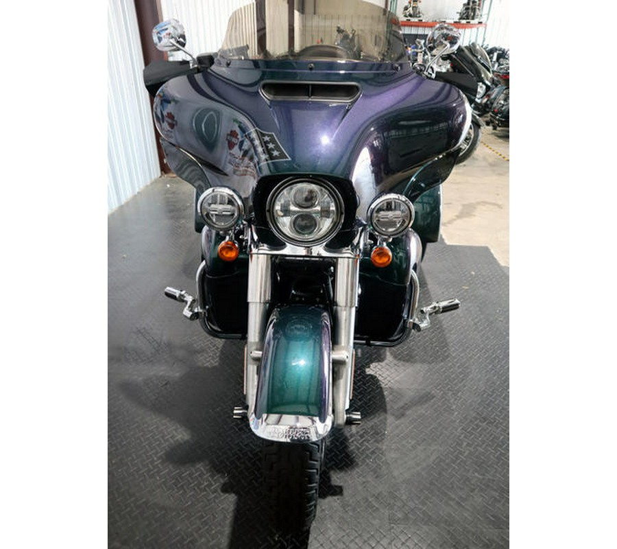 2021 Harley-Davidson® FLHTCUTG - Tri Glide® Ultra