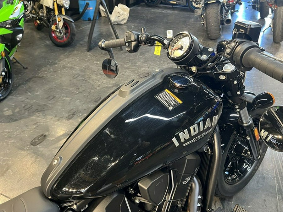 2025 Indian Scout Bobber Black Metallic