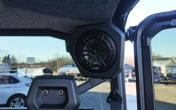 2026 Can-Am® Defender MAX Limited HD11 Desert Tan & Carbon Black