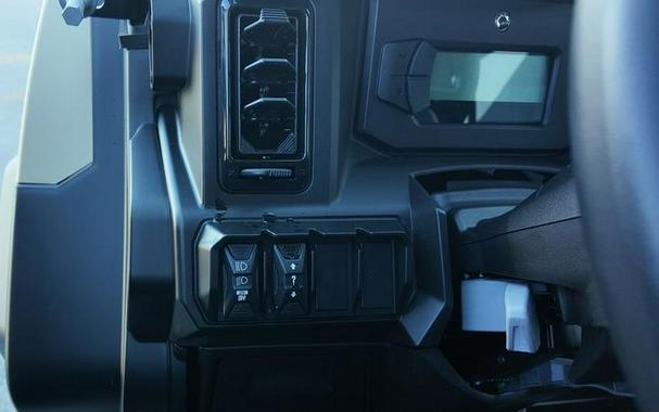 2026 Can-Am® Defender MAX Limited HD11 Desert Tan & Carbon Black