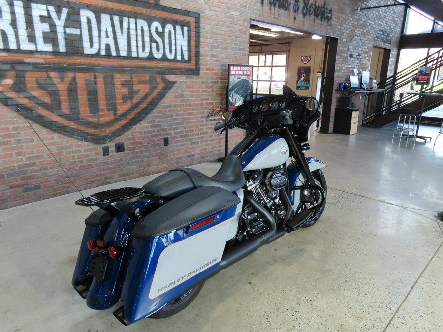 2023 Harley-Davidson® FLHXS Street Glide® Special