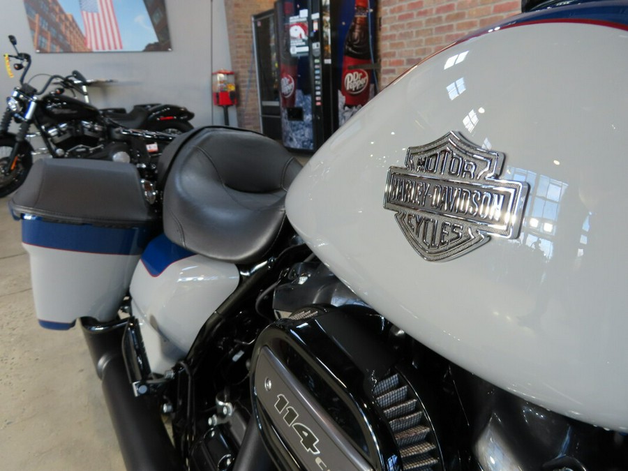 2023 Harley-Davidson® FLHXS Street Glide® Special