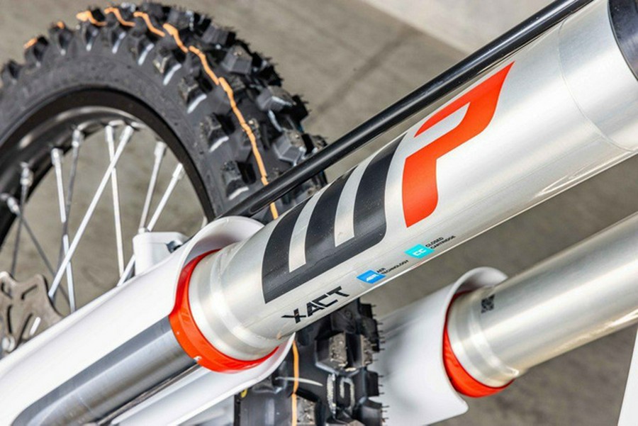 2025 Husqvarna TC 300